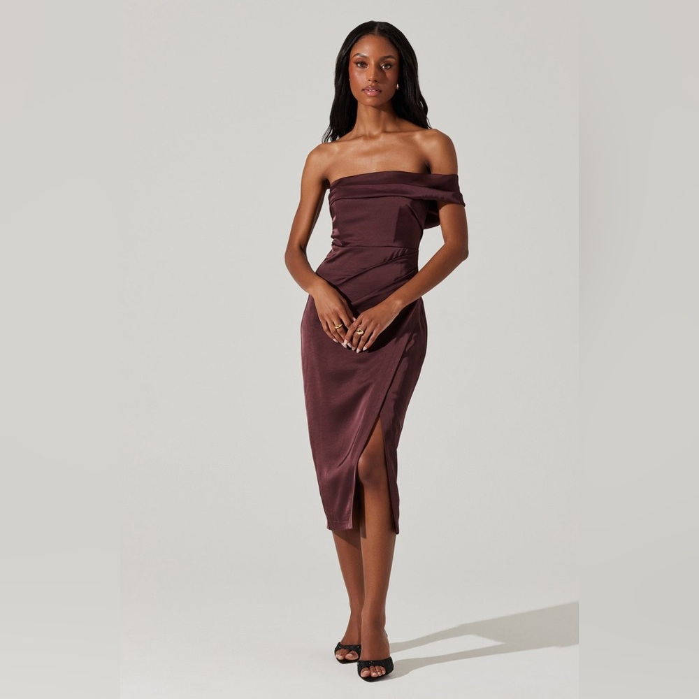 ASTR Gwyneria Off The Shoulder Midi Dress Burgundy XS Large Cocktail Party New